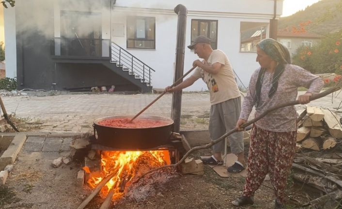 (ÖZEL) Kadınların 8 saatlik uğraşı sonunda hazırlanıyor