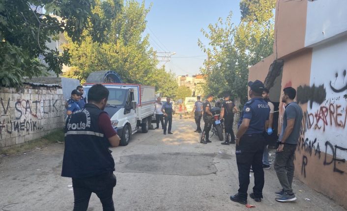 Park halindeki araçlara silahlı saldırı