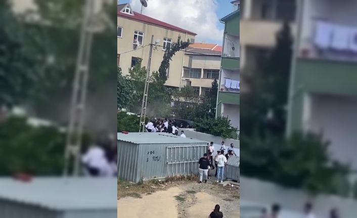 Pendik’te sokak düğününde tekme ve yumruklar havada uçuştu