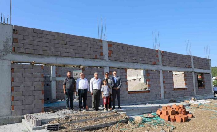Şehzadeler’de çok amaçlı salon inşaatı yükseliyor