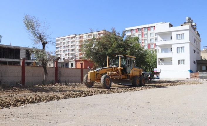 Siirt Belediyesi kent merkezinde trafiği rahatlatıyor