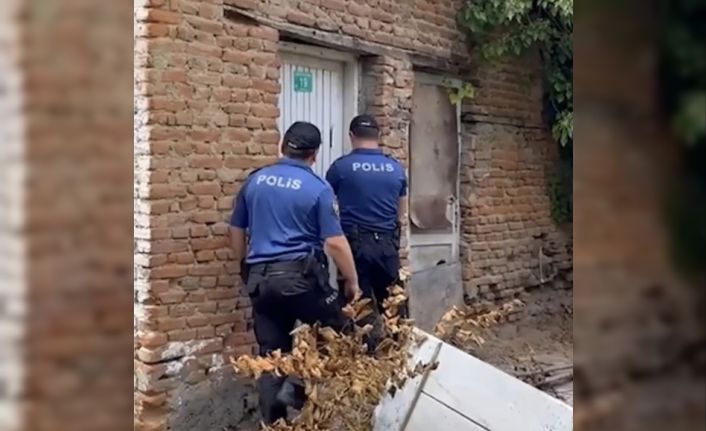 Sinop polisi okul çevrelerini boş bırakmıyor