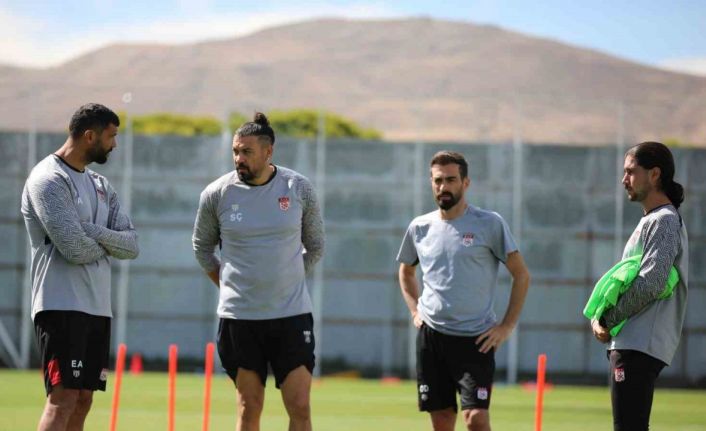 Sivasspor, ara vermedi