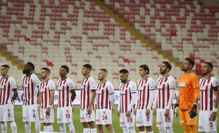 Sivasspor, ligde 2. yenilgisini aldı