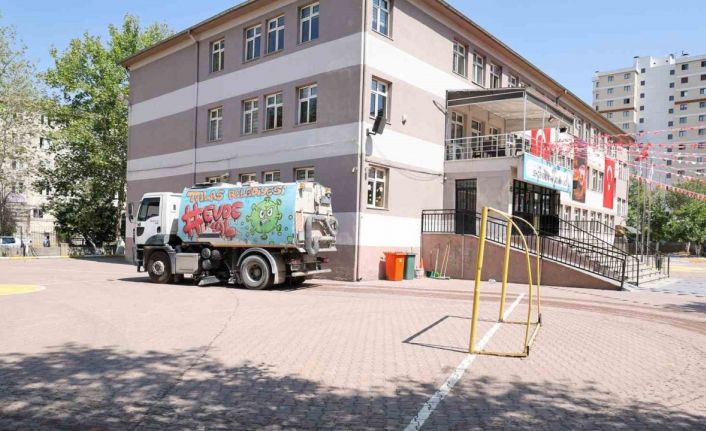 Talas Belediyesi, okulları yeni döneme hazırladı