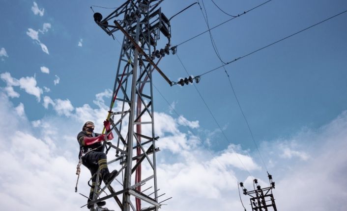 Toroslar EDAŞ elektrik dağıtım yatırımlarında zirvedeki yerini korudu