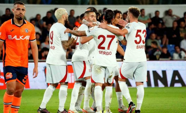 Trendyol Süper Lig: RAMS Başakşehir: 0 - Galatasaray: 1 (İlk yarı)