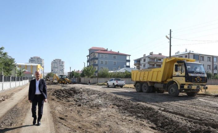 Tuşba Belediyesinden asfalt seferberliği