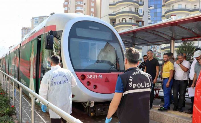 Ücretsiz binmek istediği tramvay sonu oldu