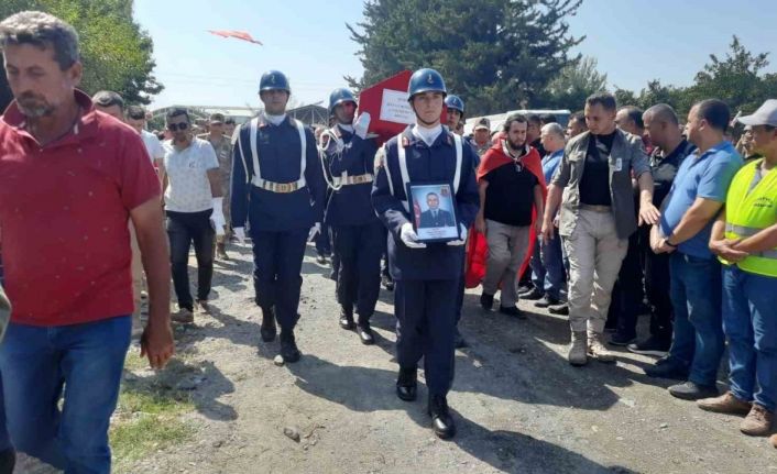 Uyuşturucu operasyonunda şehit olan Bozkurt, son yolculuğuna uğurlandı