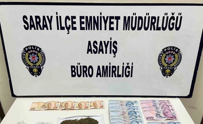 Uyuşturucu satıcısı, polisin dikkati sayesinde yakalandı