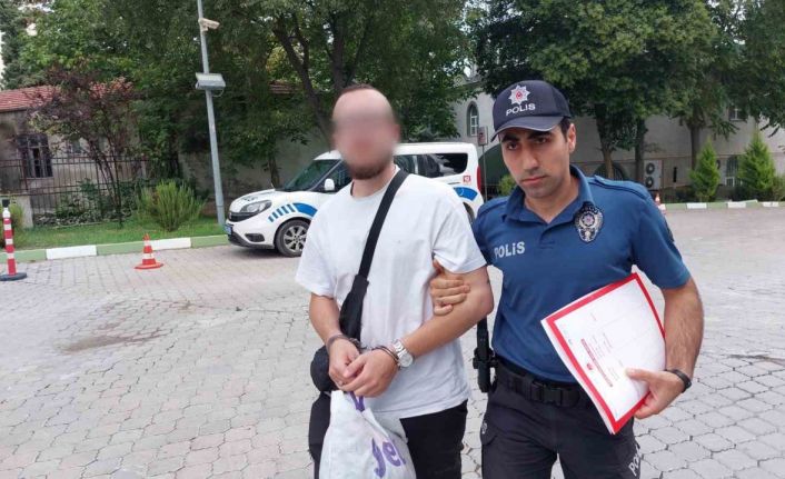 Uyuşturucu ticaretine 2 gözaltı