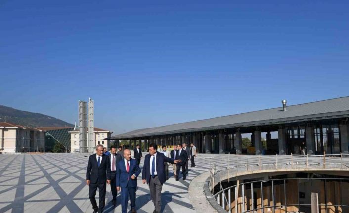 Vali Demirtaş, Osmangazi Meydanı’nı inceledi