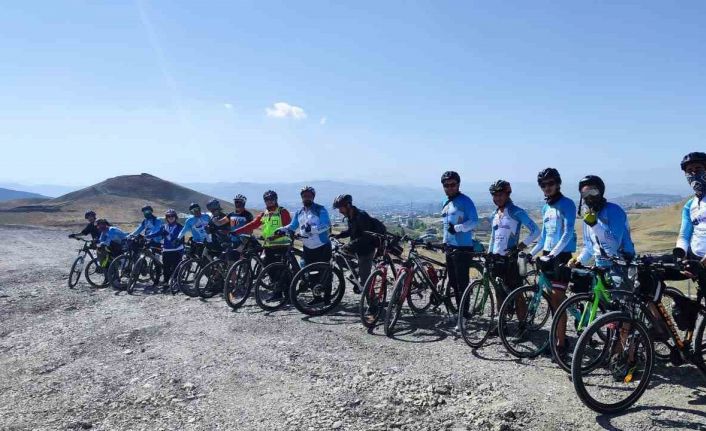 Vangölü Aktivistleri Derneği sağlıklı bir yaşam için pedal çevirdi