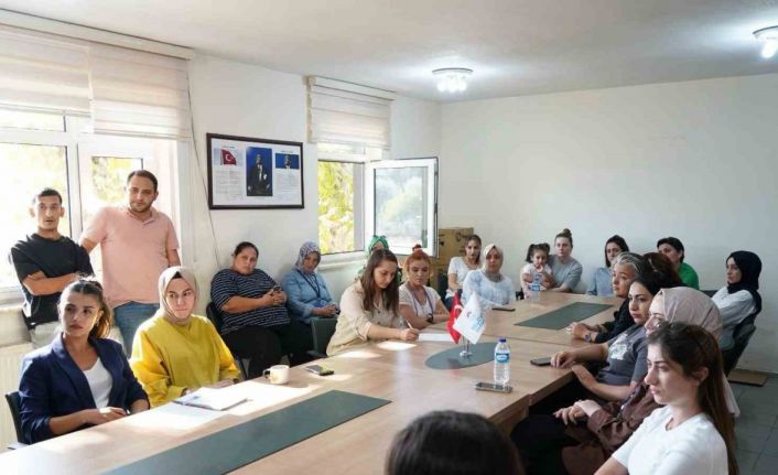 Yalova Belediyesi personeline alzheimer bilgilendirmesi