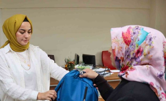 Yalova Belediyesi’nden ihtiyaç sahibi öğrencilere destek