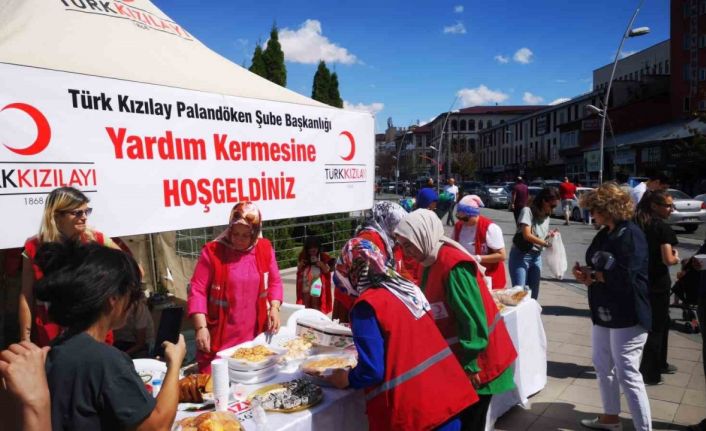 Yetim çocuklara kırtasiye desteği için buluştular