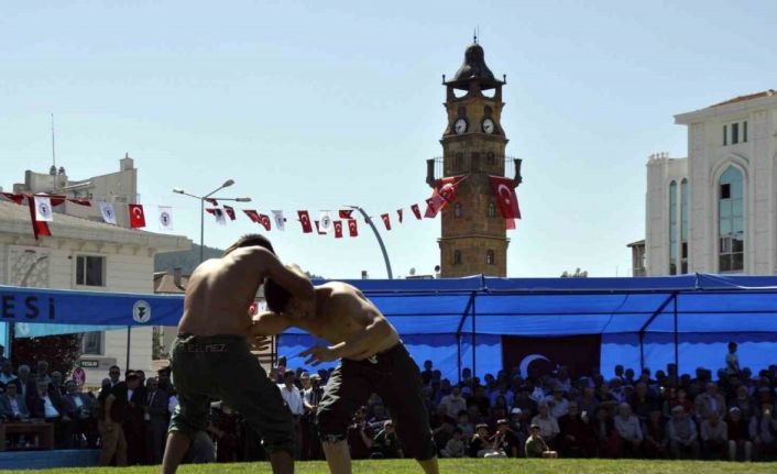 Yozgat’ta yağlı güreş müsabakaları başladı