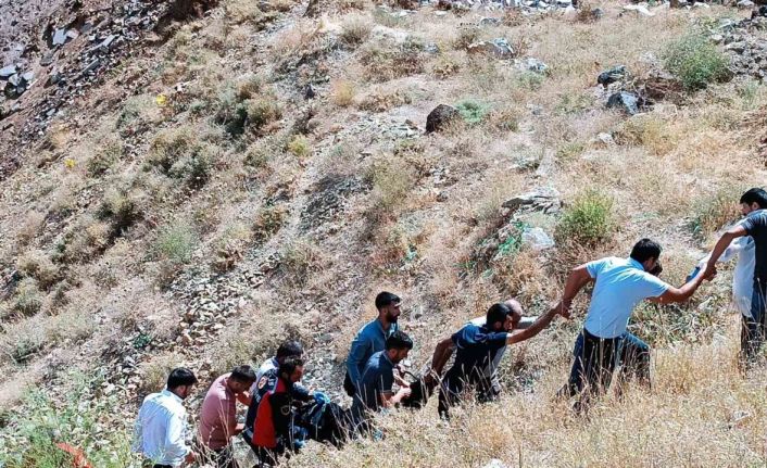 Yüksekten düşen vatandaş hayatını kaybetti