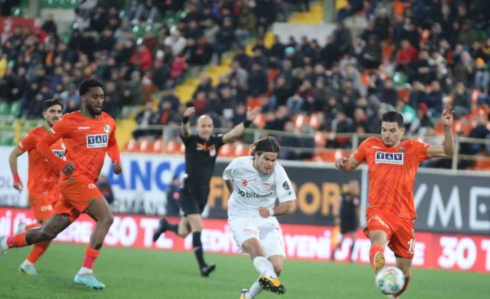 Alanyaspor ile Sivasspor 13. kez karşılaşacak