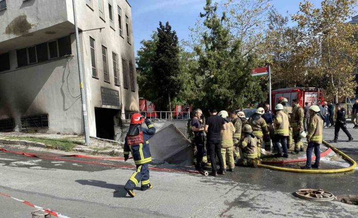 Bağcılar’da bir hurdacıda patlama meydana geldi: 5 yaralı