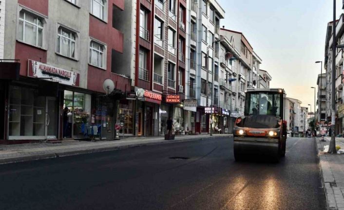 Esenyurt’ta yollarda bakım ve onarım çalışmaları sürüyor