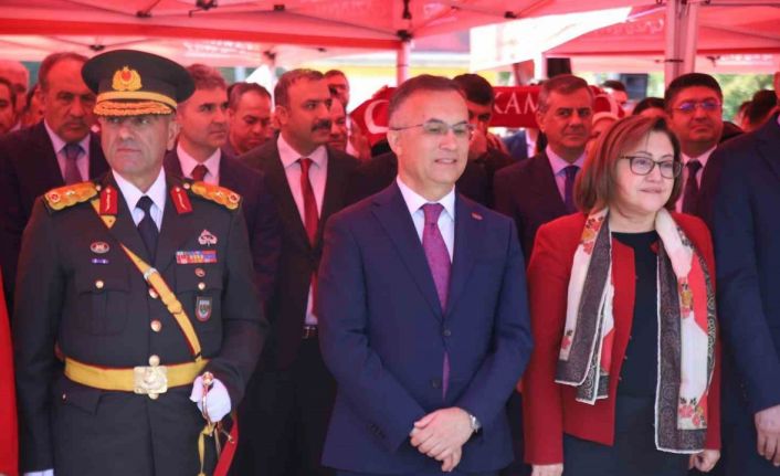 Gaziantep’te 29 Ekim kutlamaları başladı