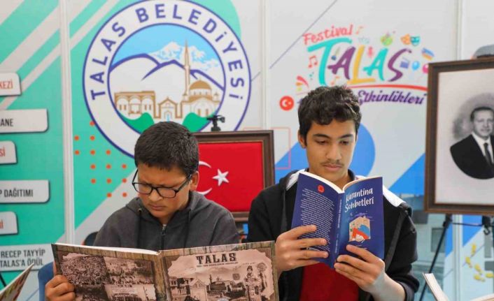 Kitap Fuarı’nda Talas Standına İlgi Büyük