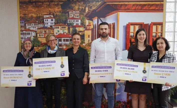 Safranbolu’nun en güzel bahçe, balkon ve vitrinleri seçildi