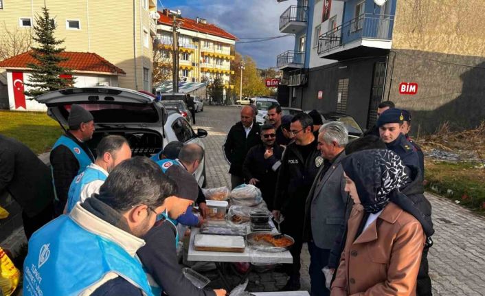 Dumlupınar’da Filistin için hayır çarşısı