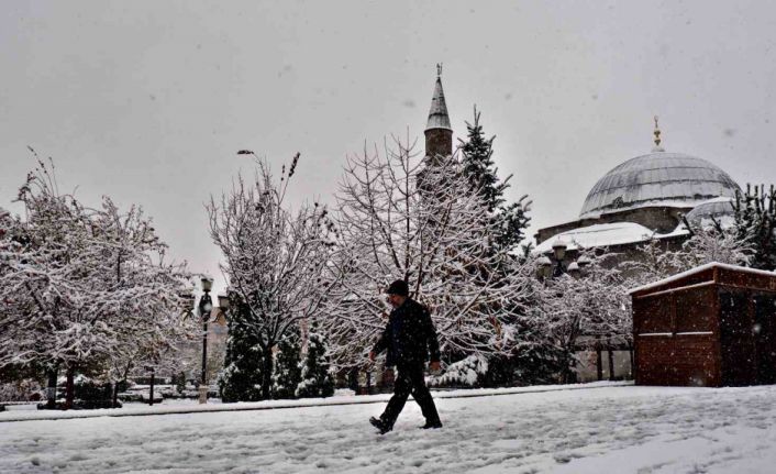 Erzurum beyaza büründü