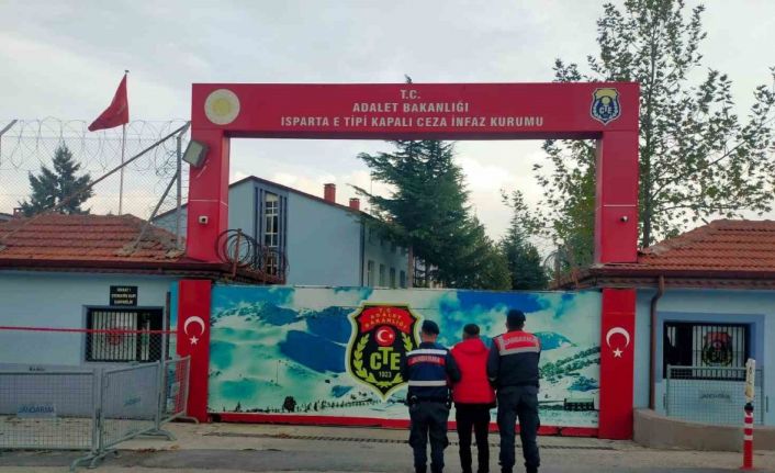 Göçmen kaçakçılığı operasyonunda 1’i DEAŞ şüphelisi toplam 8 kişi yakalandı