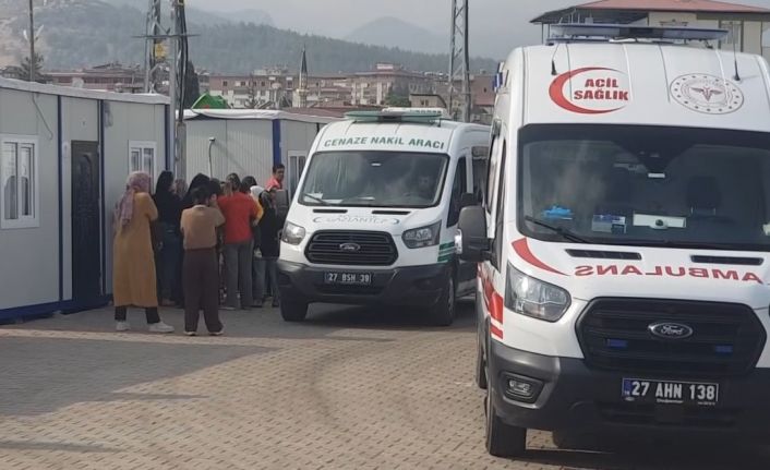 Konteyner kentte yalnız yaşayan öğretmen ölü bulundu