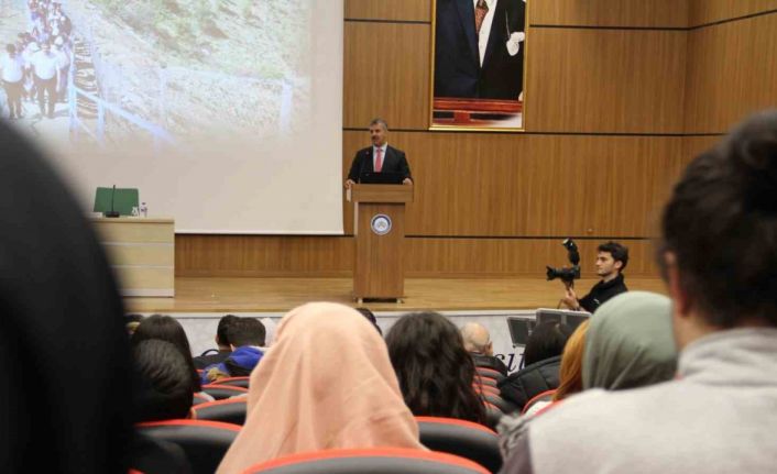 Prof. Dr. Erol Güngör, doğumun 85.yıl dönümünde Çankırı’da anıldı