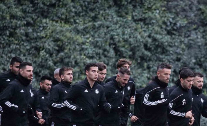 Altay’da oyuncular antrenmana çıkmadı