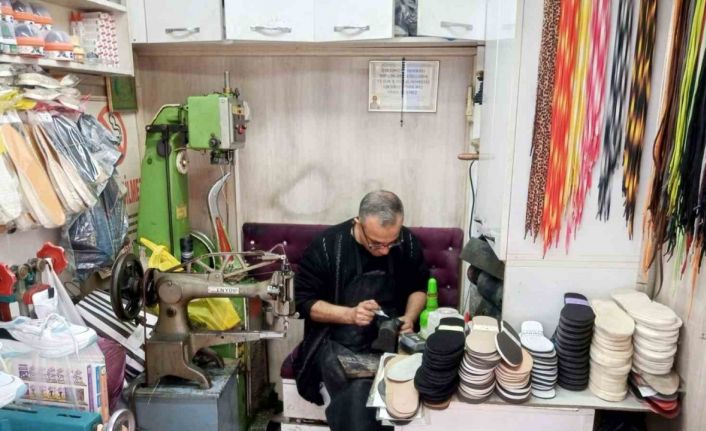 Ayakkabı tamir sektöründe işler hızlandı