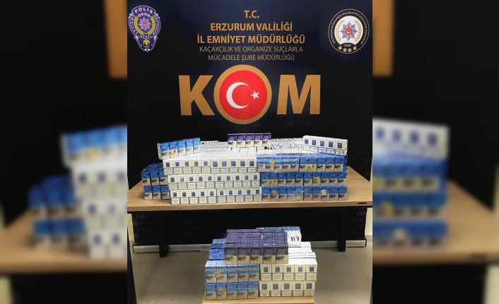 Kargo kolilerinden kaçak sigara çıktı