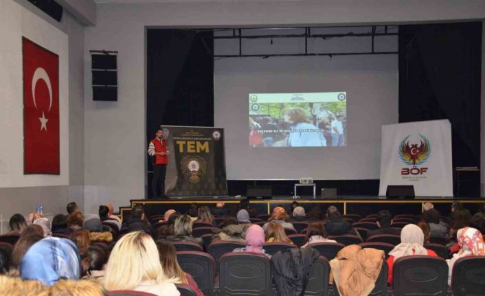 Kars’ta öğretmenler “Gençlik Sizin Eseriniz’’ Projesi anlatıldı