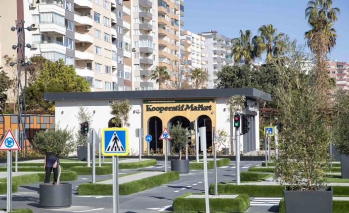 Mersin Büyükşehir Belediyesi kooperatif market hizmete açıldı