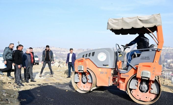 Mollakasım Mahallesi’nin yolları yenileniyor