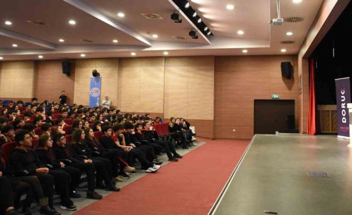 Uzman Dr. Meltem Öner Karaçay: “HIV enfeksiyonu ciddi bir hastalıktır”