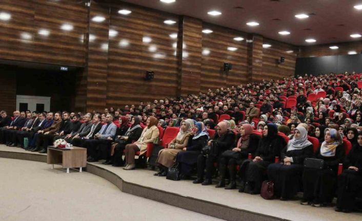 Van’da ’Gazze İle Aile Bağımız’ konulu program düzenlendi