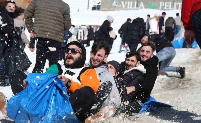 16. Ayder Kardan Adam Festivali renkli görüntülere sahne oldu