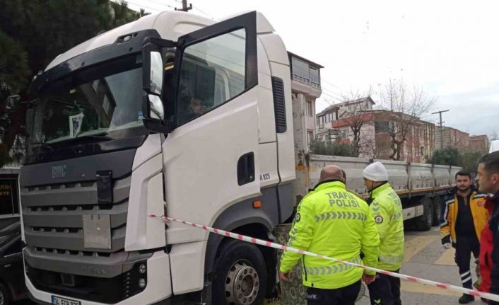 Bandırma’da yaya geçidindeki kazada tır şoförü tutuklandı