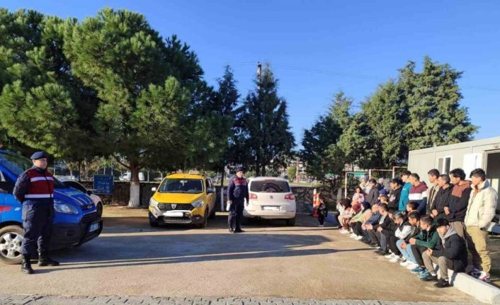 Didim’de 39 düzensiz göçmen ve 4 organizatör yakalandı