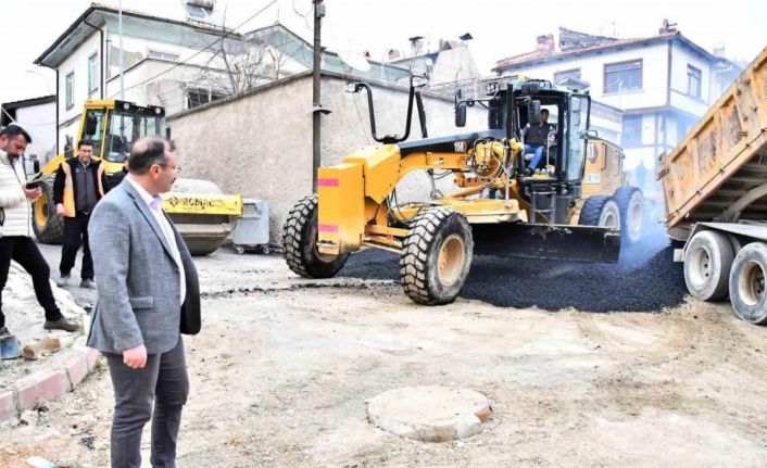 Emet’te sıcak asfalt çalışmaları 32 günde tamamlandı