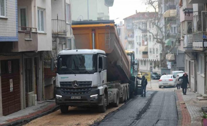 Gemlik Belediyesi’nden Alemdar Caddesi’ne estetik dokunuş