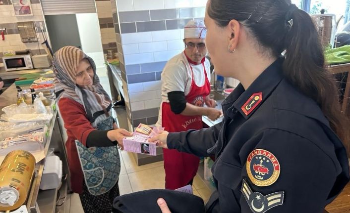 Jandarmadan kadın esnafa KADES bilgilendirmesi