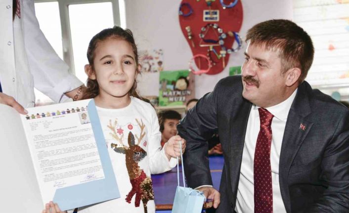 Karaman’da 52 bin öğrenci karne heyecanı yaşadı