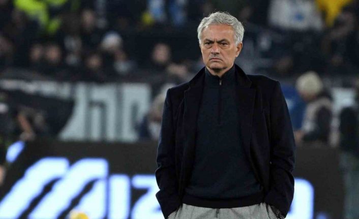 Roma’da Jose Mourinho dönemi sona erdi